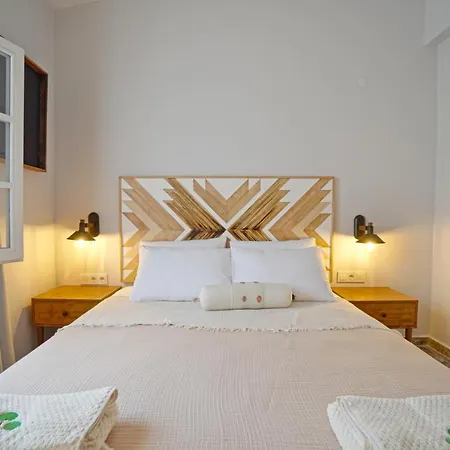 Pom Alacati Boutique Hotel *