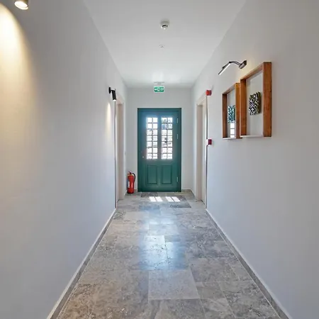 Pom Alacati Boutique Hotel *