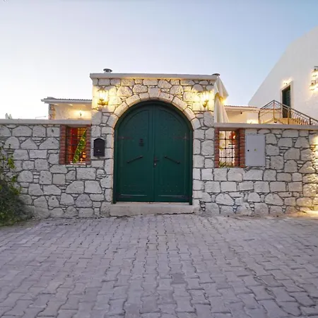 Pom Alacati Boutique Hotel