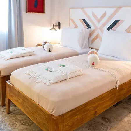 Pom Alacati Boutique * Cesme