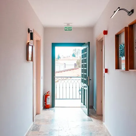 Pom Alacati Boutique Hotel *