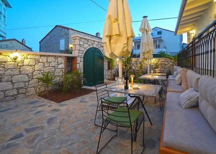 Pom Alacati Boutique Çeşme