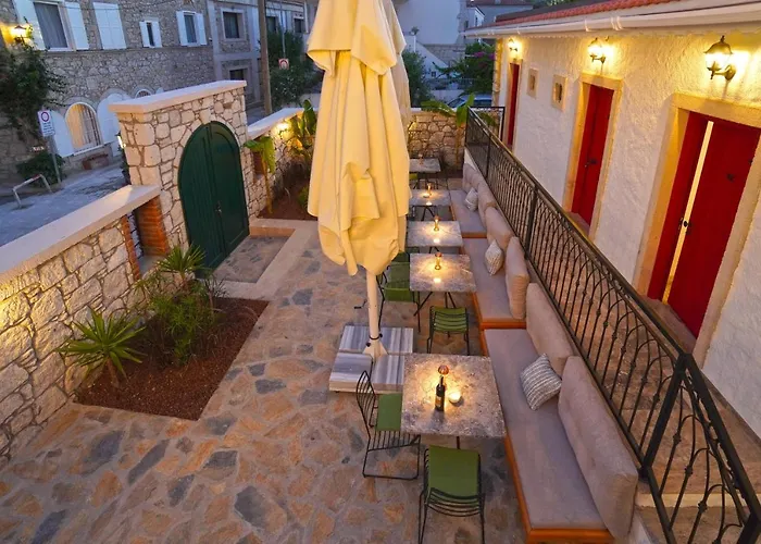 Pom Alacati Boutique 酒店 *