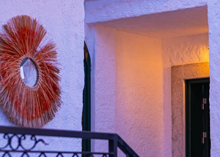 Pom Alacati Boutique 酒店