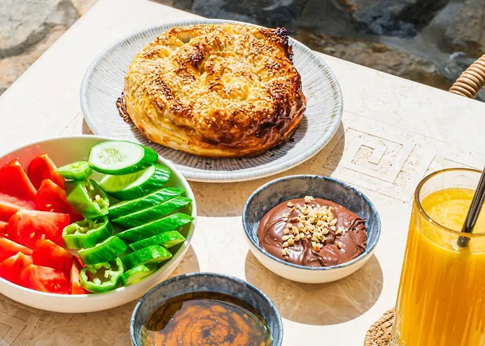 Pom Alacati Boutique *