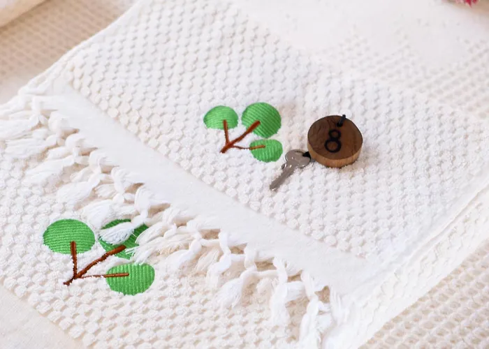 Pom Alacati Boutique *